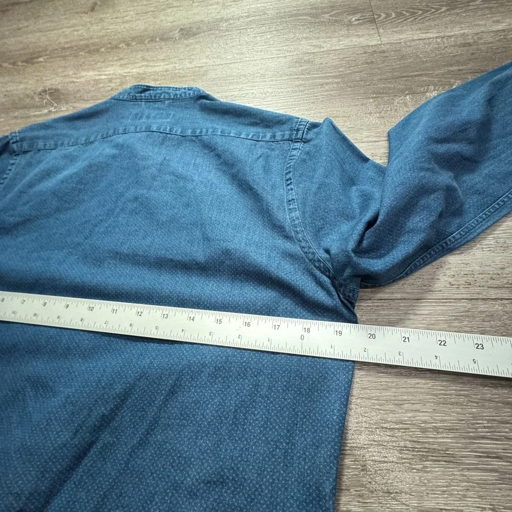 Express Shirt Mens Small Blue Denim Chambray Long Sleeve Button Up Western Adult - Picture 8 of 9